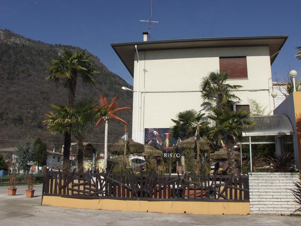 Hotel Cubamia Romano D'Ezzelino ภายนอก รูปภาพ